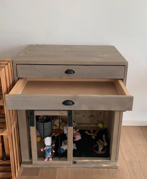 Benchmeubel met 2 grote lades, Dieren en Toebehoren, Hondenbenches, Ophalen