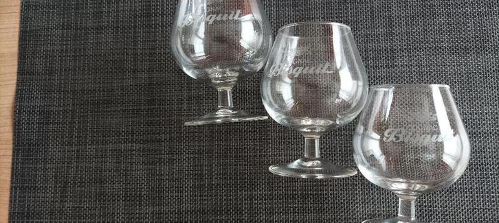 3 verres à cognac Bisquit & 1 verre Mandarine Napoléon, Collections, Verres & Petits Verres, Comme neuf, Verres et Verres à shot