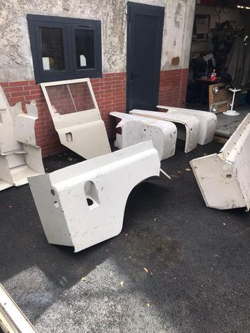 Land rover serie 2: Nieuw achterspatbord beschikbaar voor biedingen