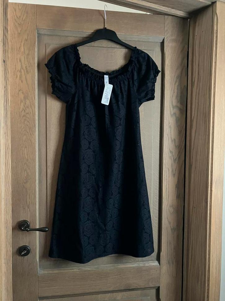 Nieuw prachtig zwart strandkleedje van ANTIGEL, Kleding | Dames, Jurken, Zo goed als nieuw, Maat 42/44 (L), Zwart, Ophalen of Verzenden
