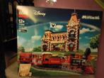 Lego 71044 Disney Train and Station inclusif all minifigs, Ophalen, Zo goed als nieuw, Lego
