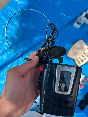 Retro Sony Cassettespeler, Enlèvement
