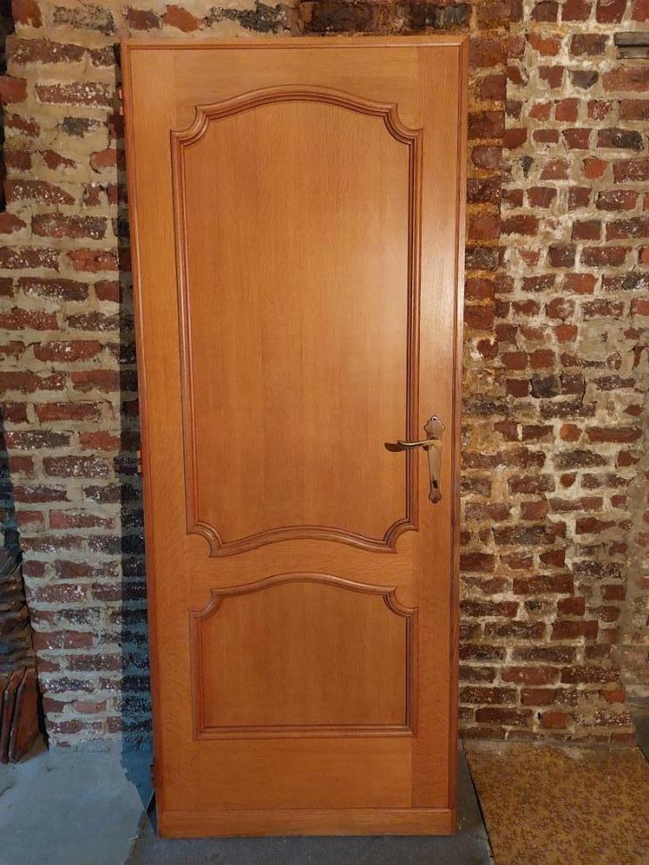 À vendre : porte entièrement en bois, Bricolage & Construction, Fenêtres & Moustiquaires, Utilisé, Porte intérieure, 200 à 215 cm