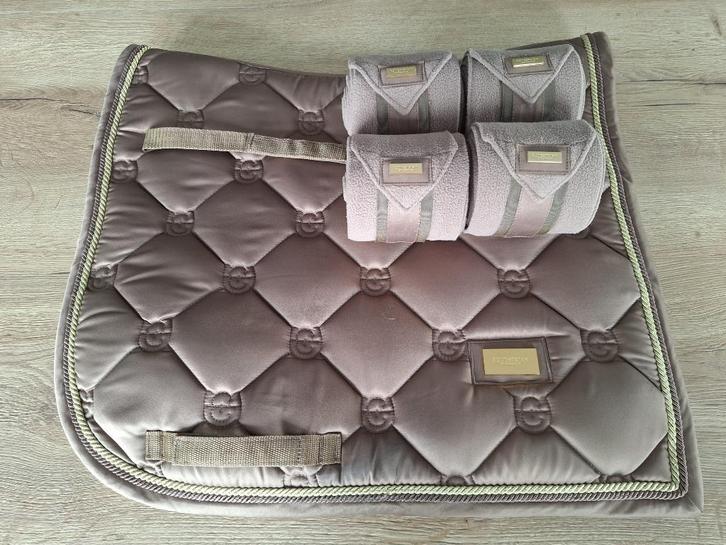 Equestrian stockholm champagne, Dieren en Toebehoren, Paarden en Pony's | Dekens en Dekjes, Zo goed als nieuw, Dekje, Ophalen of Verzenden