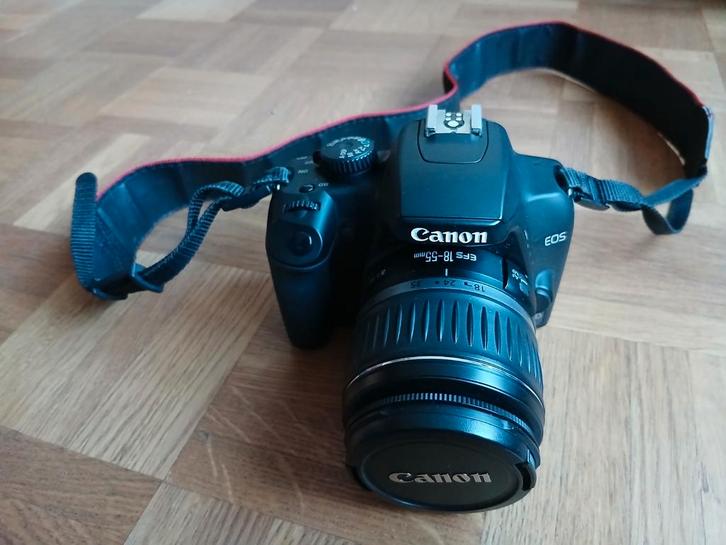 CANON EOS 1000D 18-55mm. Noir, Audio, Tv en Foto, Fotocamera's Analoog, Gebruikt, Spiegelreflex, Canon, Ophalen