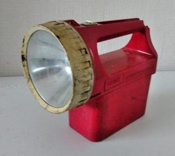 schijnwerper zaklamp beschikbaar voor biedingen