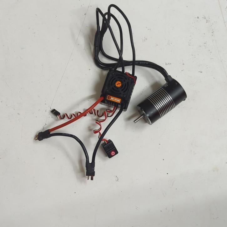 HPI Flux ELH-6s, MLH-2200 kV brushless set (1/8 Monstertruck, Hobby en Vrije tijd, Modelbouw | Radiografisch | Auto's, Gebruikt