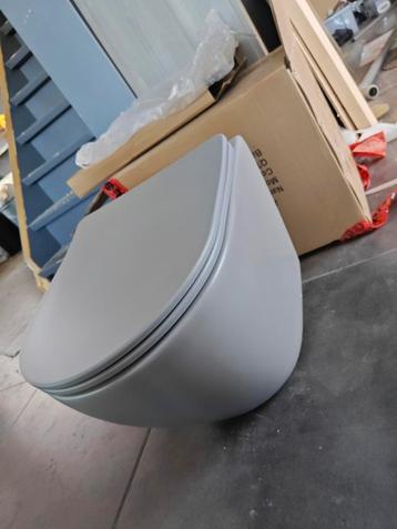 Hangtoilet tornado flush nieuw beschikbaar voor biedingen