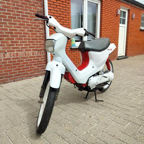 Orginele Honda wallaroo deluxe, Fietsen en Brommers, Brommers | Oldtimers, Klasse A (25 km/u), Ophalen