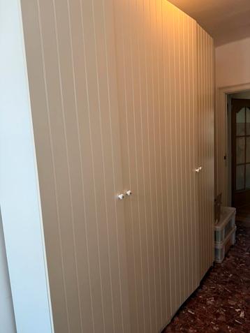 Kleerkast wit  en dossierkast Bisley, Plusieurs portes, Autres essences de bois, Utilisé, Modern