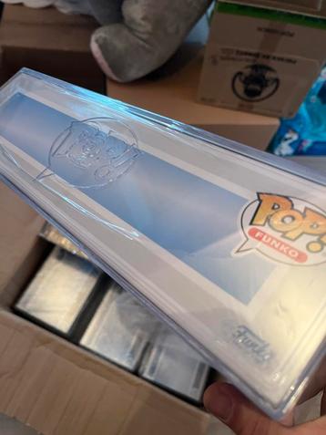 Boite plexiglas pour 4 funko pop (orignial) beschikbaar voor biedingen
