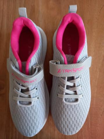 Sportschoenen 34 NIEUW  beschikbaar voor biedingen