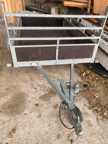 Aanhangwagen beschikbaar voor biedingen
