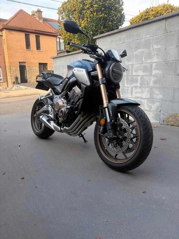 Honda cb650r, Motos, Motos | Honda, Entreprise, Naked bike, plus de 35 kW, 4 cylindres, Permis Moto A, ABS, Éclairage LED, Contrôle de traction