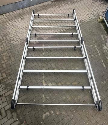 Galeries très bonne état.  beschikbaar voor biedingen