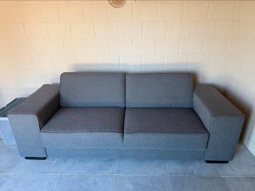 2-zit zetel beschikbaar voor biedingen