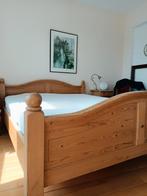 Magnifique lit double (160x200) en pin. Très bon état -, Maison & Meubles, Comme neuf, Enlèvement ou Envoi