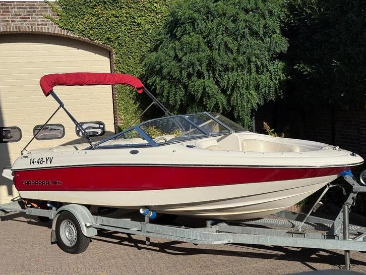 Chaparral 180si, Watersport en Boten, Speedboten, Zo goed als nieuw, 6 meter of meer, Benzine, 120 tot 200 pk, Polyester, Binnenboordmotor