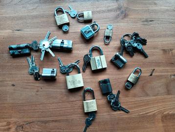 Vanalles te koop beschikbaar voor biedingen