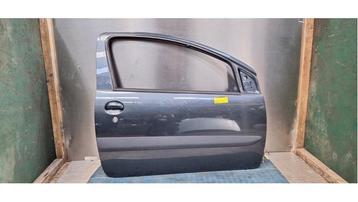 Portier 2Deurs rechts van een Toyota Aygo beschikbaar voor biedingen