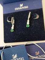 Swarovski Oorbellen witte en groen kristallen met certificaa, Ophalen of Verzenden, Zo goed als nieuw