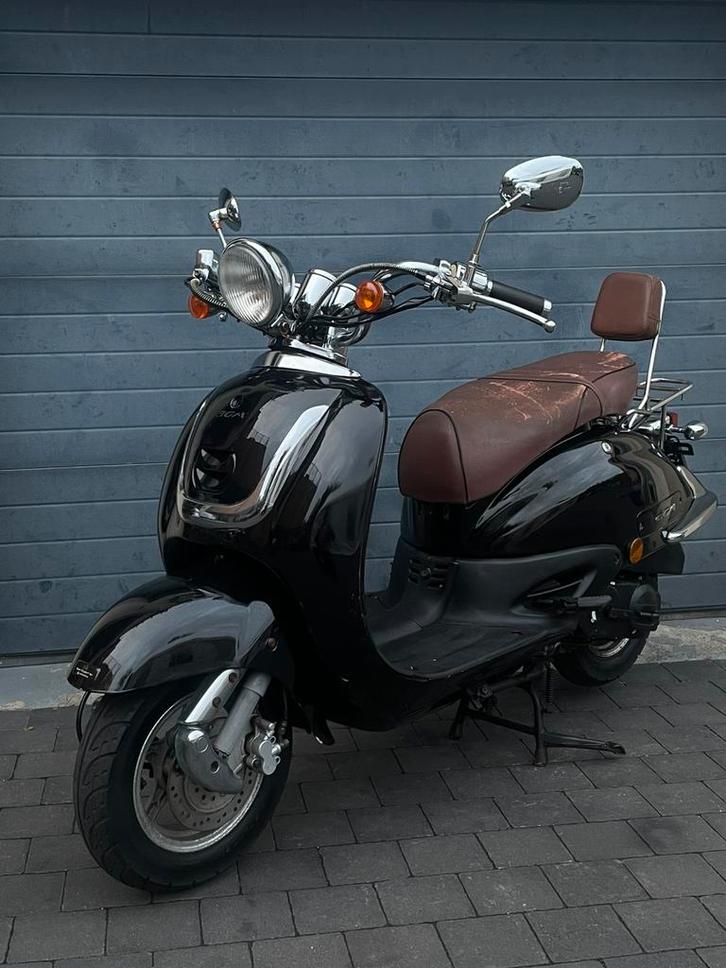 Scooter | A klasse | 3.396km | Onderhouden | 4Takt | 50cc, Fietsen en Brommers, Brommers | Overige merken, Gebruikt, Klasse A (25 km/u)