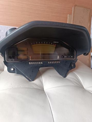 Burgman AN650 2004 cockpit beschikbaar voor biedingen