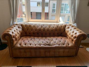 Authentieke Chesterfield 3-zitsbank beschikbaar voor biedingen