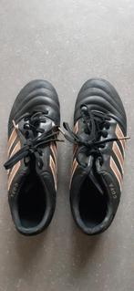 Adidas  maat 39,5, Sport en Fitness, Voetbal, Ophalen, Gebruikt