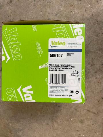 Pompe a eau bmw e46 320ci phase 1 6 cylindres  beschikbaar voor biedingen