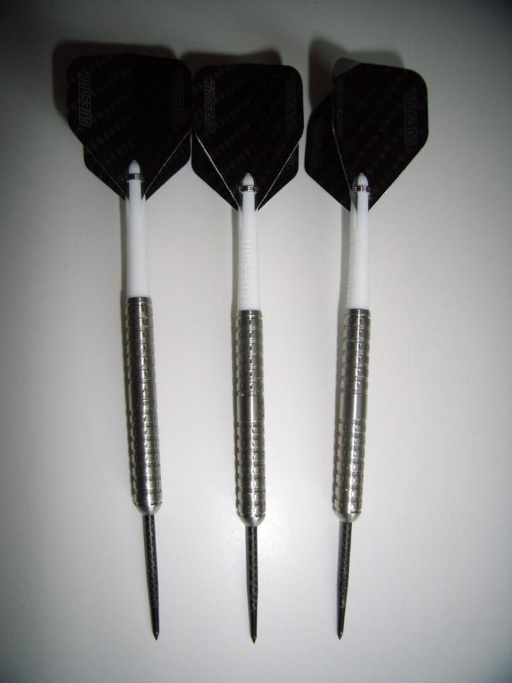 Cuesoul swift super slim silver 22 gram, Sport en Fitness, Darts, Zo goed als nieuw, Pijlen, Ophalen of Verzenden