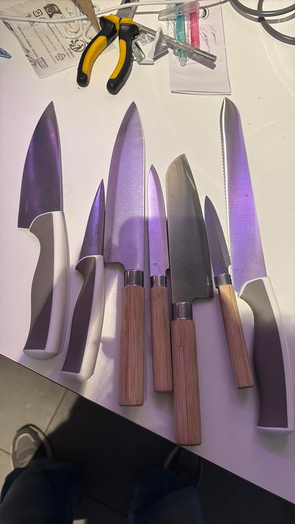 Gratis Keuken messen, Ophalen, Zo goed als nieuw