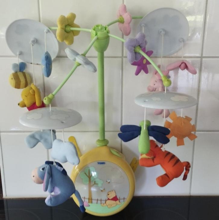 Carrousel musical 'Winnie, Tigrou, Porcinet et I-Aah', Kinderen en Baby's, Babywiegjes en Ledikanten, Gebruikt, Ledikant, Ophalen