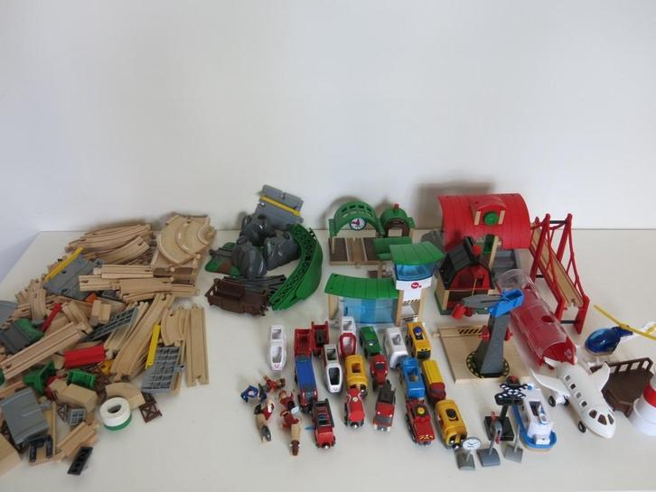 Groot lot Brio houten speelgoed, Kinderen en Baby's, Speelgoed | Houten speelgoed, Zo goed als nieuw, Ophalen of Verzenden
