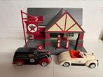 Diorama Texaco  et 2 voitures 1:32 Texaco  Golden Wheel, Hobby & Loisirs créatifs, Voitures miniatures | 1:32, Enlèvement ou Envoi