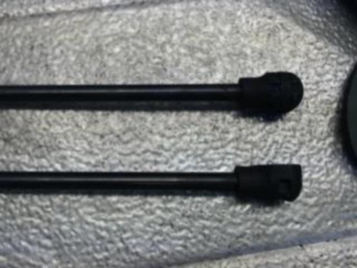 Verin de coffre Renault Clio 4 0.9i 66kw 2016-2020 LP/14212, Auto-onderdelen, Overige Auto-onderdelen, Renault, Gebruikt, Ophalen of Verzenden