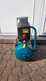 Compressor Verto 1500 watt, Doe-het-zelf en Bouw, Compressors, Ophalen, Zo goed als nieuw