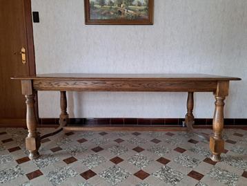 Eettafel met 8 stoelen eik beschikbaar voor biedingen