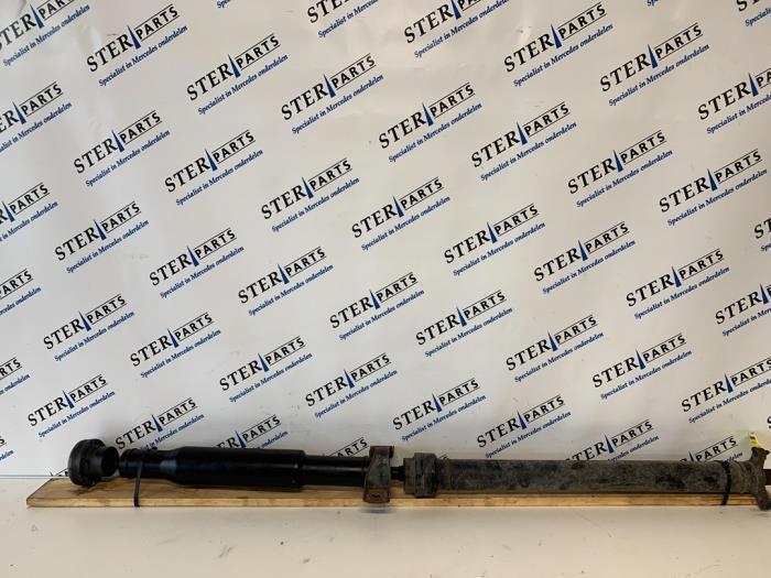 Tussenas van een Mercedes R-Klasse, Auto-onderdelen, Remmen en Aandrijving, Mercedes-Benz, Gebruikt, 3 maanden garantie, Ophalen of Verzenden