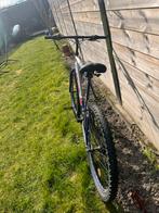Heren fiets maar ene betje roesr bij de zadel, Fietsen en Brommers, Fietsen | Crossfietsen en BMX, 20 tot 24 inch, Aluminium, Ophalen of Verzenden