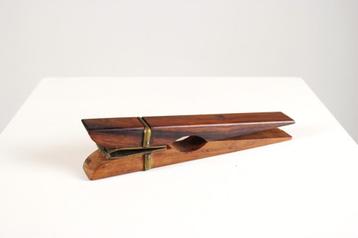 vintage design houten notenkraker beschikbaar voor biedingen
