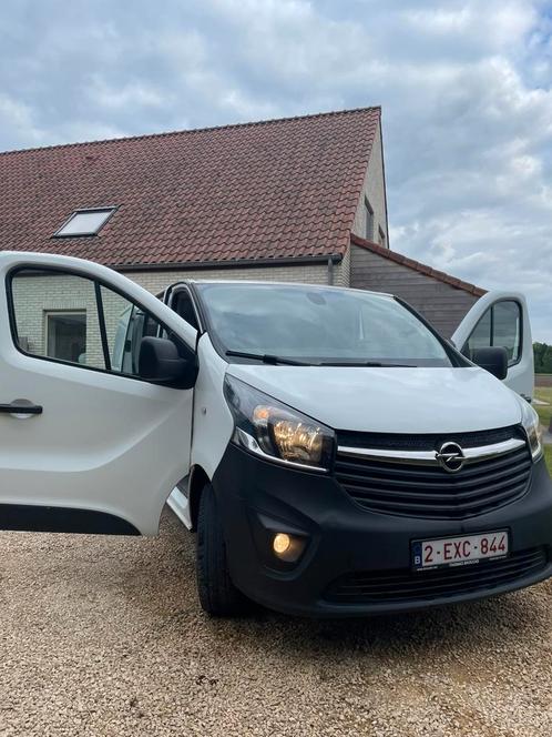 Opel vivaro 1.6tdi 120.000km, Auto's, Bestelwagens en Lichte vracht, Particulier, Trekhaak, Opel, Ophalen of Verzenden