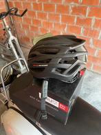 Agu Tesero fietshelm, maat L-XL 57->62 cm, Ophalen, Zo goed als nieuw, L