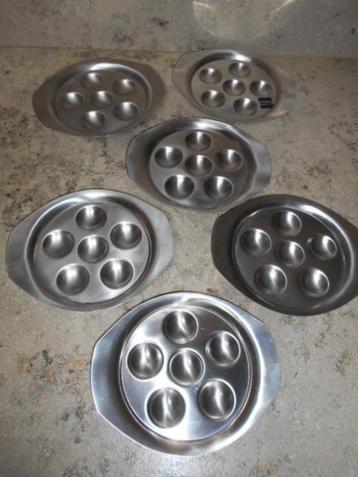 6 nouvelles assiettes à escargots, Enlèvement ou Envoi, Neuf