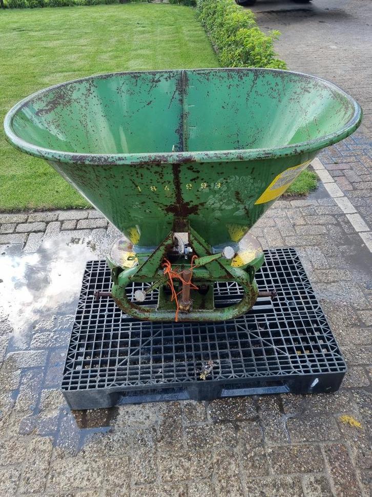 Kunstmeststrooier, Zakelijke goederen, Landbouw | Werktuigen, Akkerbouw, Bollenteelt, Boomteelt, Fruitteelt, Serretuinbouw, Vollegrondsgroente