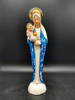 Moeder Maria met kindje Jezus, Ophalen