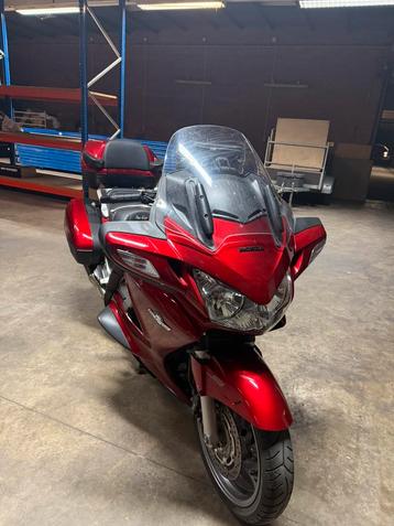 Honda St1300A Pan-European beschikbaar voor biedingen