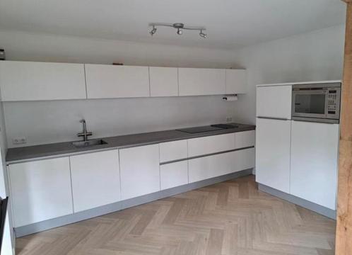 HOOGGLANS WITTE KEUKEN 3,84M MET KASTENWAND, Huis en Inrichting, Keuken | Complete keukens, Zo goed als nieuw, Enkelwandige keuken