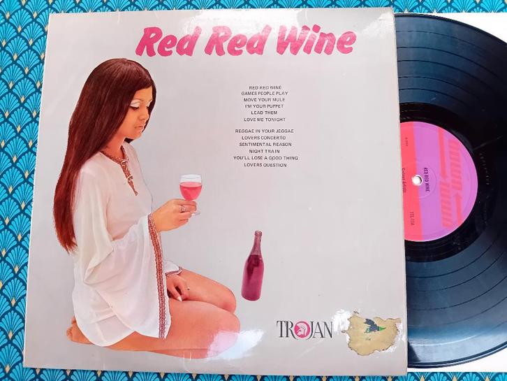 LP Red Red Wine (Various Artists), CD & DVD, Vinyles | Compilations, Utilisé, Pop, 12 pouces, Enlèvement ou Envoi