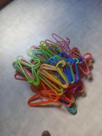 140 kleerhangers plastiek  33 cm breedte, Ophalen of Verzenden, Nieuw, Kinderen en Volwassenen